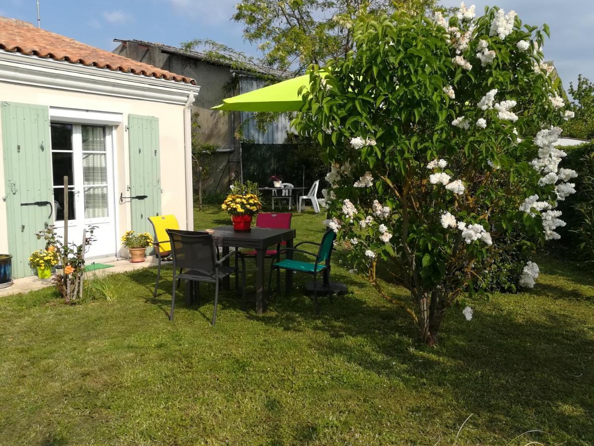 Chambres d'hôtes Les Lilas Ruffec  Extérieur photo