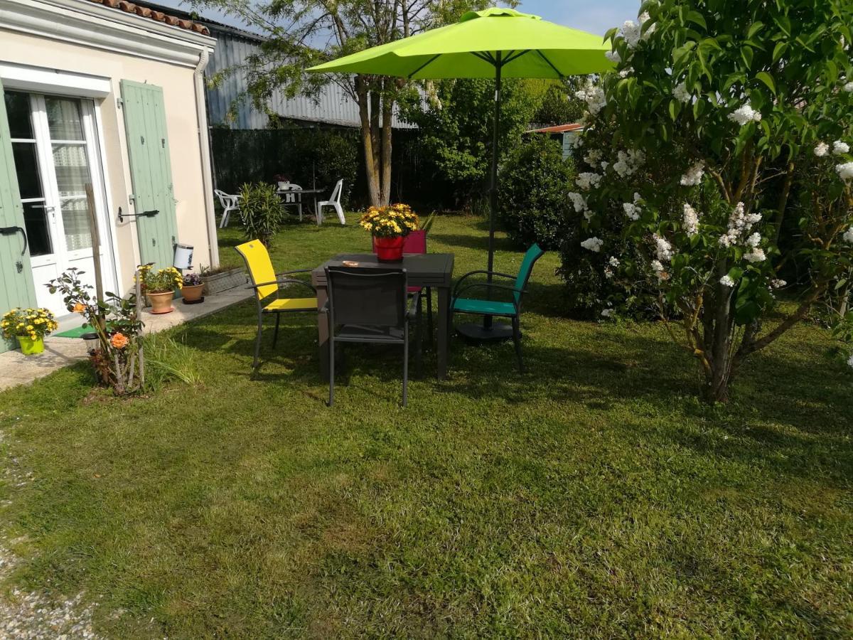 Chambres d'hôtes Les Lilas Ruffec  Extérieur photo