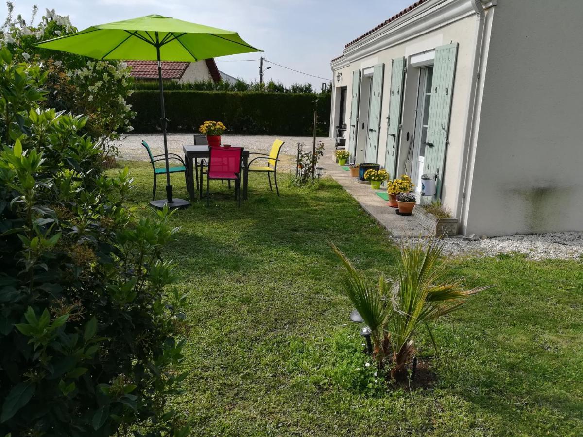 Chambres d'hôtes Les Lilas Ruffec  Extérieur photo