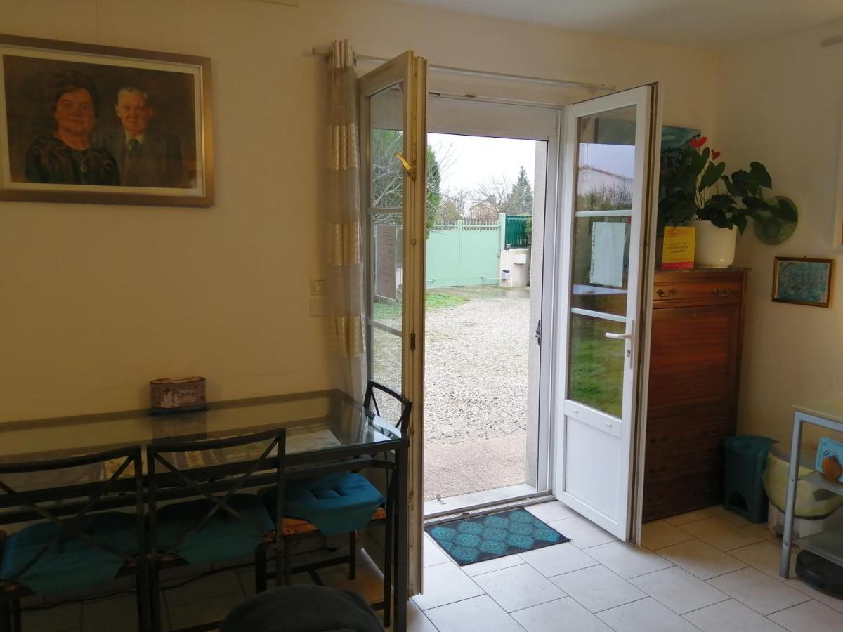 Chambres d'hôtes Les Lilas Ruffec  Extérieur photo